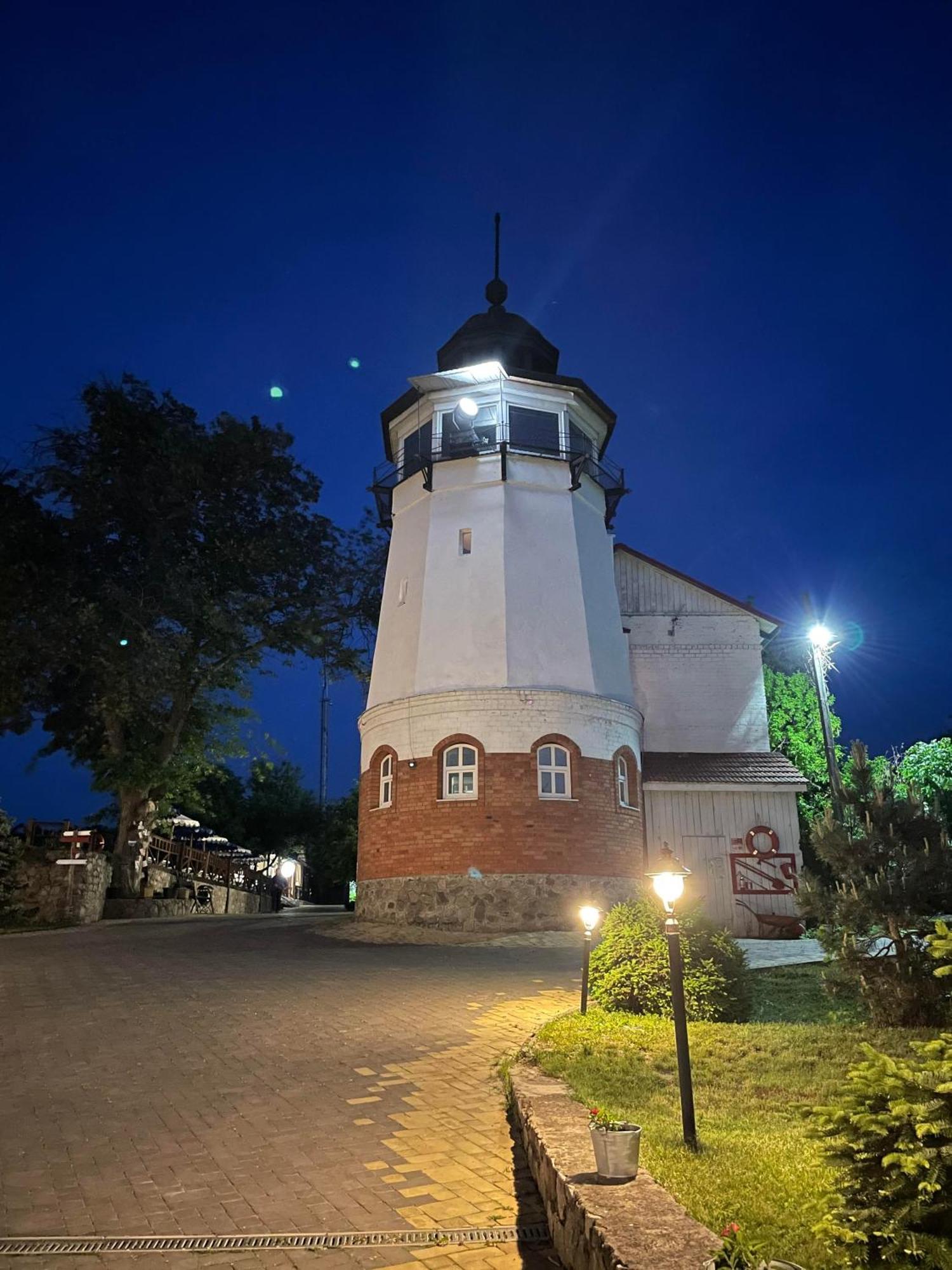Mayak Resort Kam'yani Potoky Εξωτερικό φωτογραφία